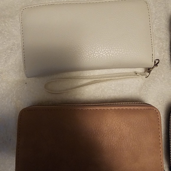 Wallets (Sold) - Picture 2 of 3